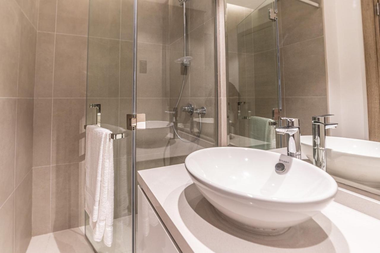 Fam Living - Marina Marvel - Studio Apartment With Breathtaking Views In Studio One Tower Дубай Екстериор снимка
